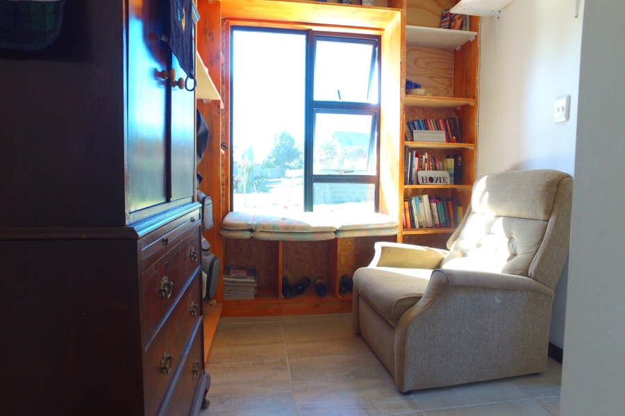 2 Bedroom Property for Sale in Franskraal Western Cape